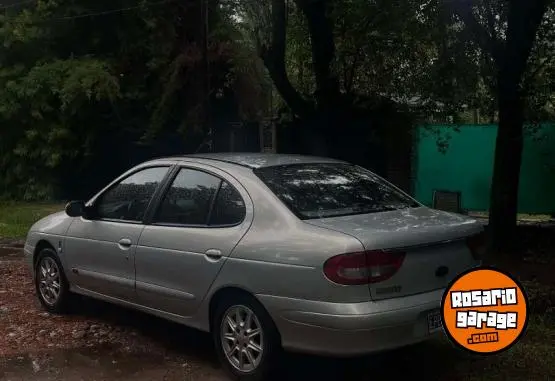 Renault Megane  2004 - foto 1