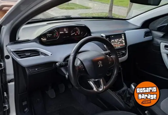 Peugeot 208  Allure Plus Touchscr  2013 - foto 5