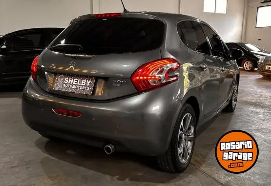 Peugeot 208 Feline Pack Cuir  2016 - foto 2