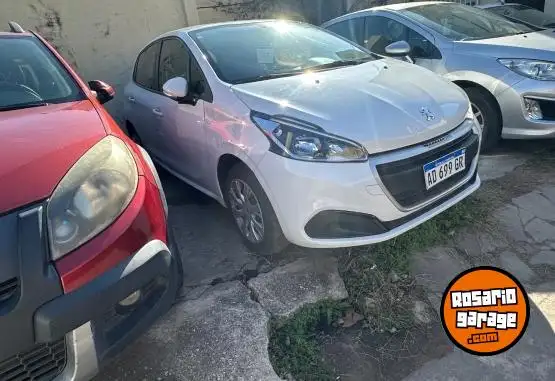 Peugeot 208 1.6 Active  2019 - foto 2
