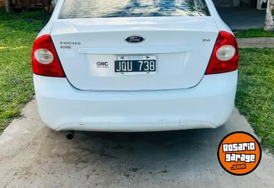 Ford Focus  2011 - foto 2