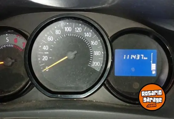 Renault Logan Expression 8V  2018 - foto 3