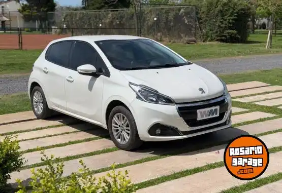 Peugeot 208 Allure 2018 - foto 1
