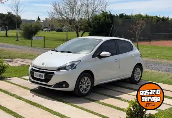 Peugeot 208 Allure  2018 - foto 2