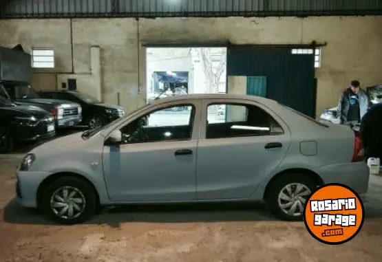 Toyota Etios Sedan X 1.5  2019 - foto 3
