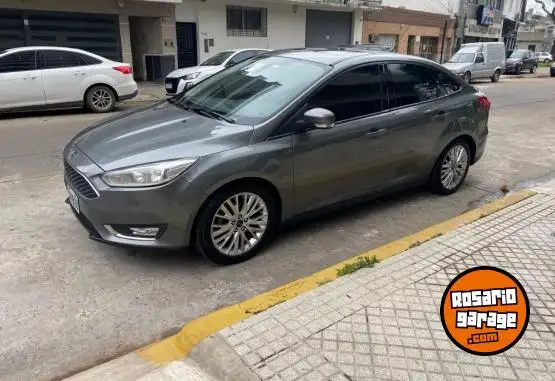 Ford Focus  2015 - foto 1