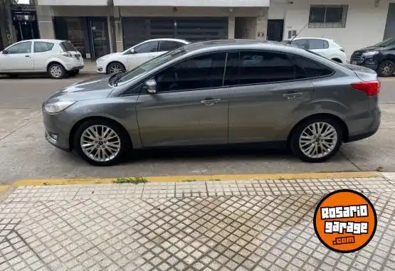 Ford Focus  2015 - foto 4