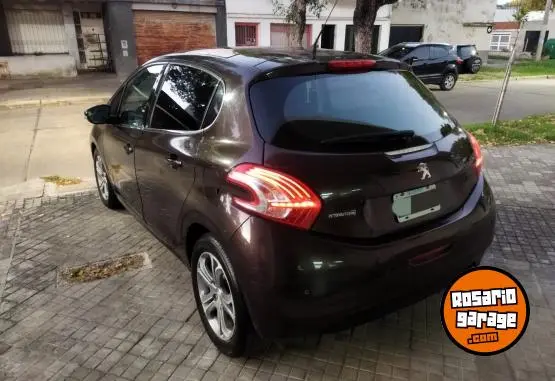 Peugeot 208 Feline Pack Cuir  2014 - foto 2