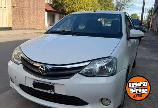 Toyota Etios  2014 - foto 1