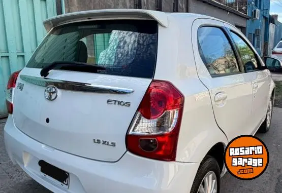 Toyota Etios  2014 - foto 4