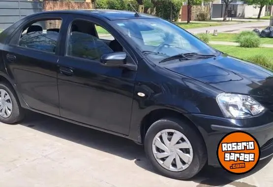 Toyota Etios Xs Sedan  2017 - foto 1