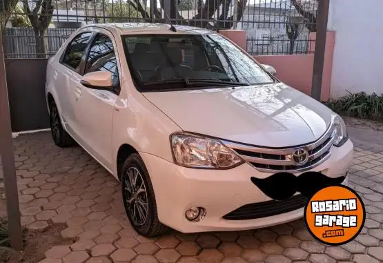 Toyota Etios  2016 - foto 1
