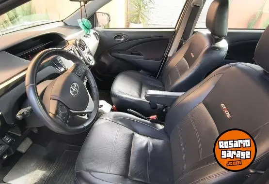 Toyota Etios  2016 - foto 3