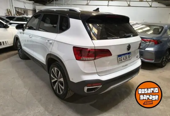 Volkswagen Taos Highline Bi Tono  2024 - foto 3