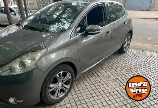 Peugeot 208 Feline  2013 - foto 1