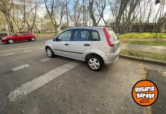 Ford Fiesta  2010 - foto 5