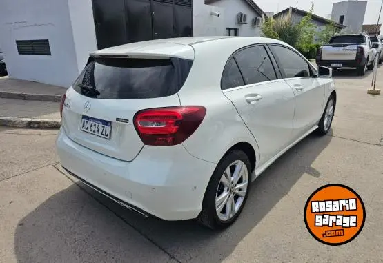 Mercedes-Benz A200 Urban  2018 - foto 4