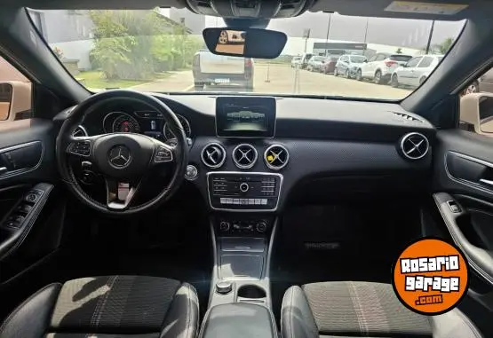 Mercedes-Benz A200 Urban  2018 - foto 5