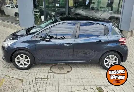 Peugeot 208 Allure Nav Touch 1.6N  2016 - foto 2