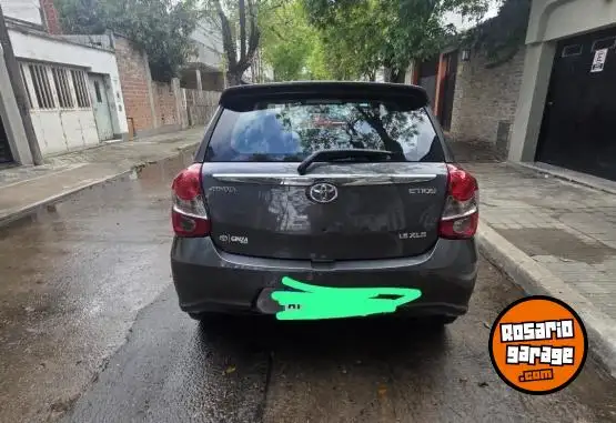 Toyota Etios Xls  5 Puertas  2022 - foto 2
