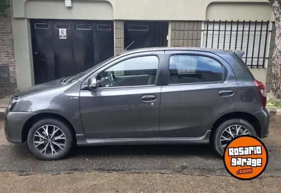 Toyota Etios Xls  5 Puertas  2022 - foto 4