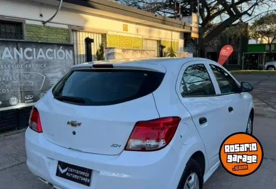 Chevrolet Onix Joy 1.4 Ls Mt  2017 - foto 3