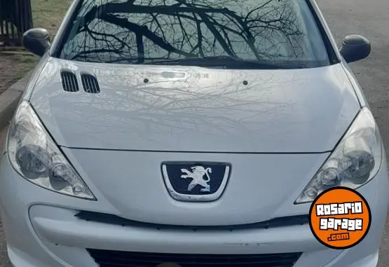 Peugeot 207. 1.4 Active. 5 Puerta 2013 - foto 1