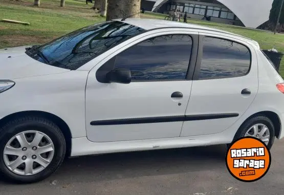Peugeot 207. 1.4 Active. 5 Puerta  2013 - foto 5