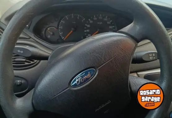 Ford Focus  2008 - foto 2