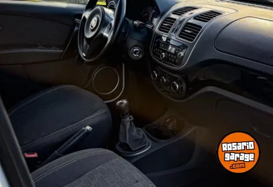 Fiat Palio 1.4 Gnc 5Ta Attract  2018 - foto 2