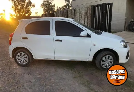 Toyota Etios  2019 - foto 3