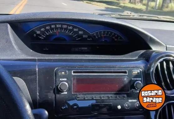 Toyota Etios  2015 - foto 3