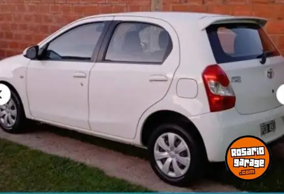 Toyota Etios  2015 - foto 4