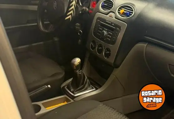 Ford Focus 1.6 Exe Style  2013 - foto 2