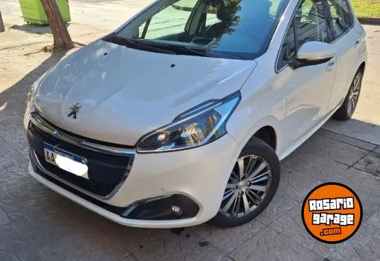 Peugeot 208 Feline  2017 - foto 1