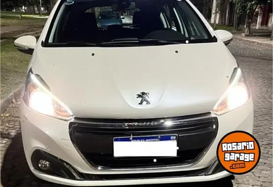 Peugeot 208 Feline  2017 - foto 2