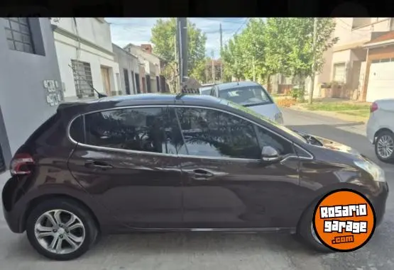 Peugeot 208 Feline Pack Cuir  2014 - foto 3