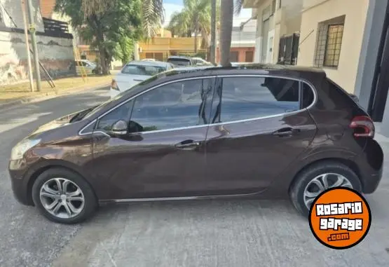 Peugeot 208 Feline Pack Cuir  2014 - foto 4