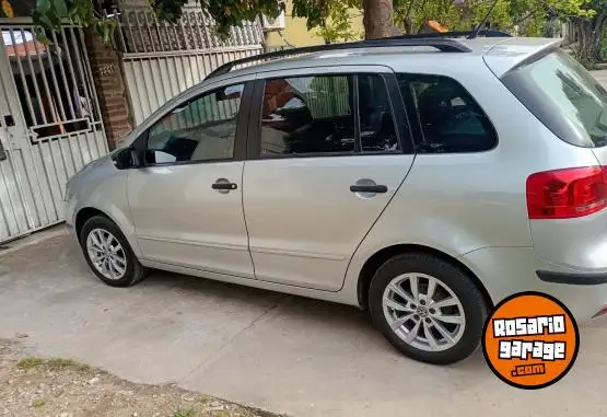 Volkswagen Suran  2012 - foto 1