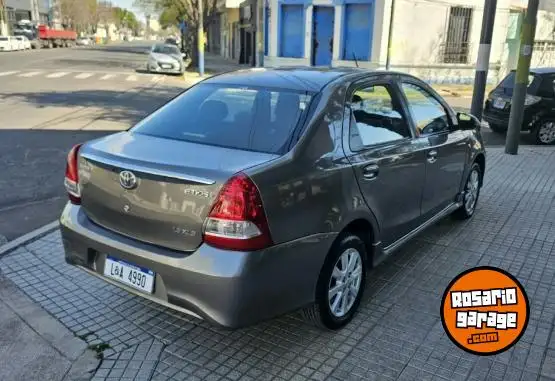 Toyota Etios Xls 1.5N 6Mt  2018 - foto 2
