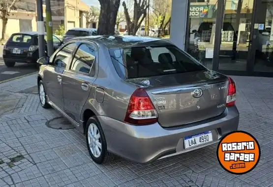 Toyota Etios Xls 1.5N 6Mt  2018 - foto 5