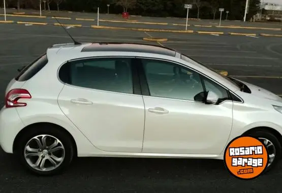 Peugeot 208 Feline Pack Cuir Perm  2015 - foto 2