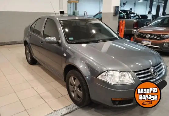 Volkswagen Bora 2.0 Trendline Nafta  2011 - foto 1