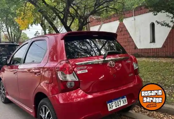 Toyota Etios  2021 - foto 3