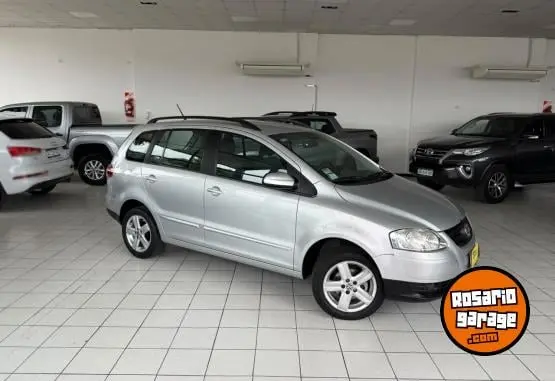 Volkswagen Suran Highline  2009 - foto 1