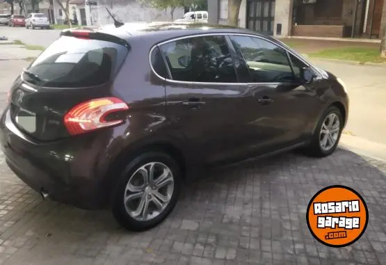 Peugeot 208 Feline Pack Cuir  2014 - foto 4