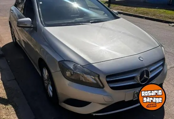 Mercedes-Benz A200  2013 - foto 1