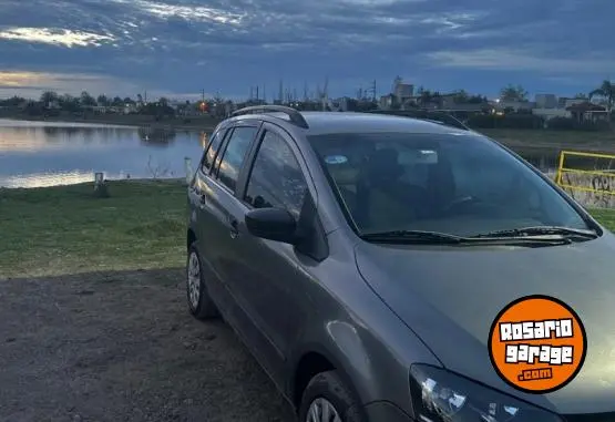 Volkswagen Suran  2012 - foto 1