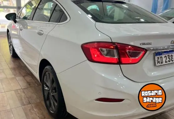 Chevrolet Cruze  2018 - foto 3