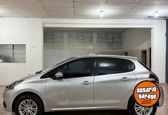 Peugeot 208 Allure Nav Tip  2017 - foto 4